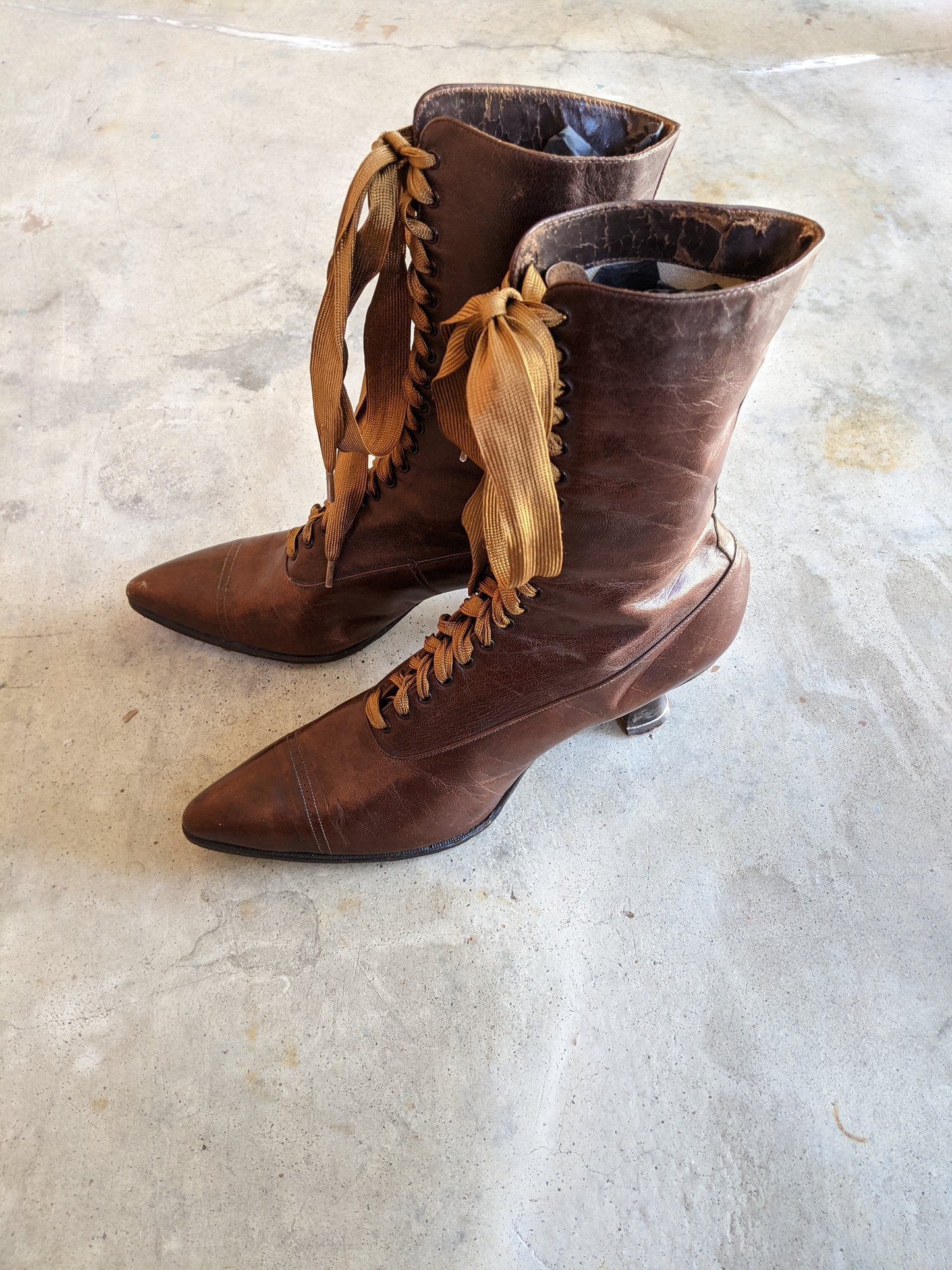 c. 1910s-1920s Brown Louis Heel Boots | Approx 6.5-7