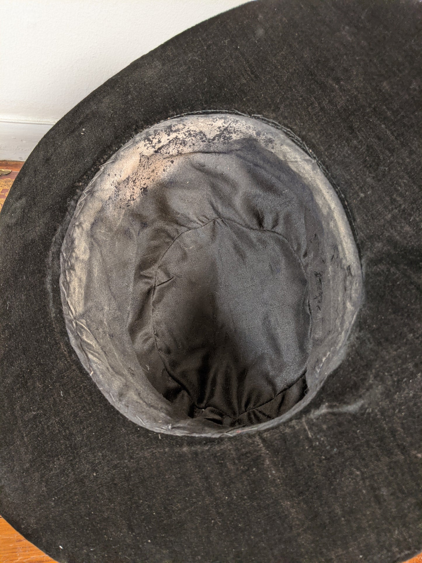 c. 1910s Black Velvet Brocade Hat
