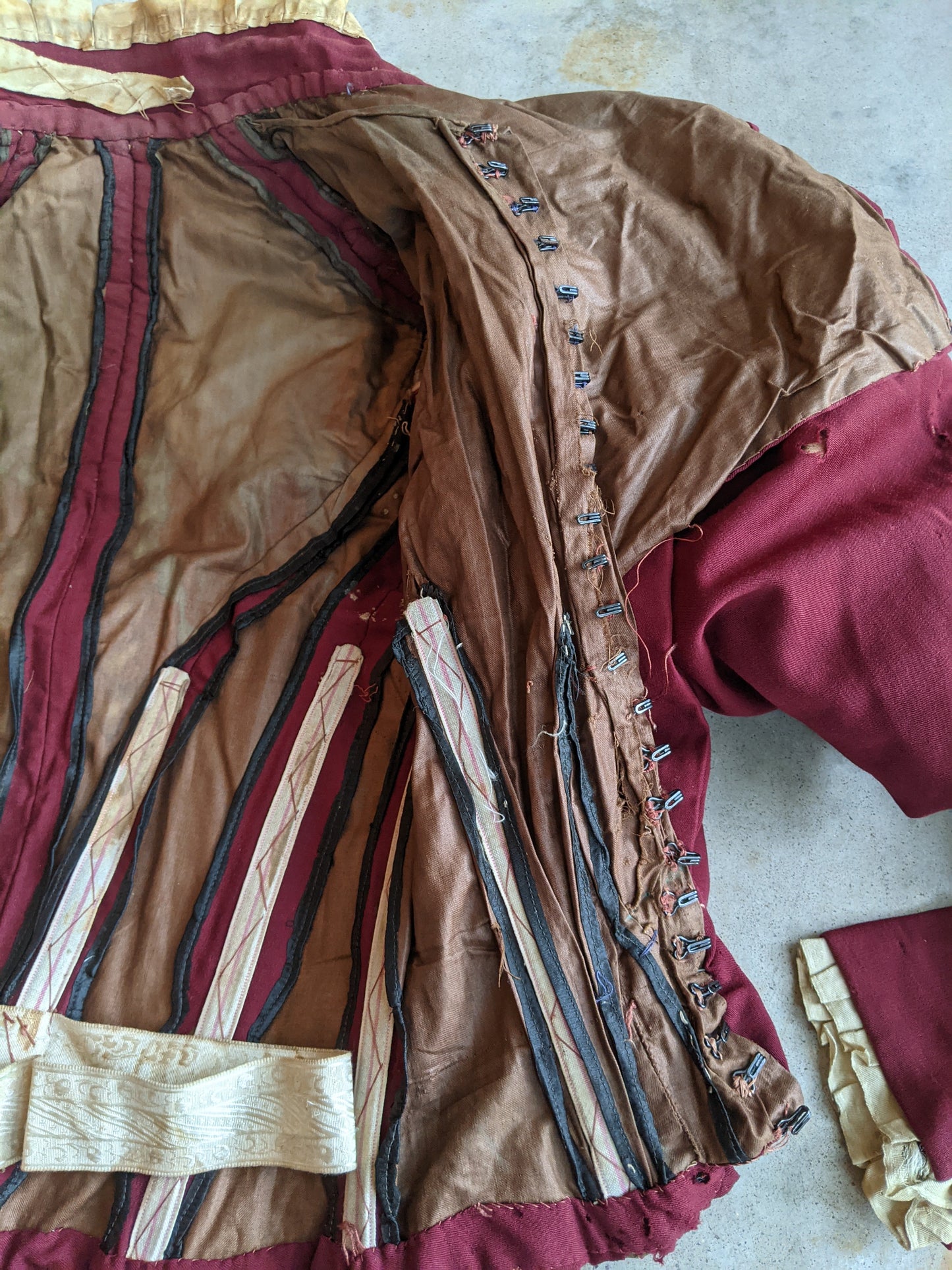1890s Burgundy Gigot Sleeve Bodice | Study + Display