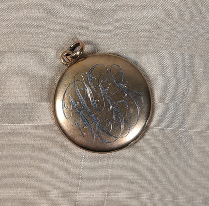 c. 1910s Gold Shell Diamond Star Locket