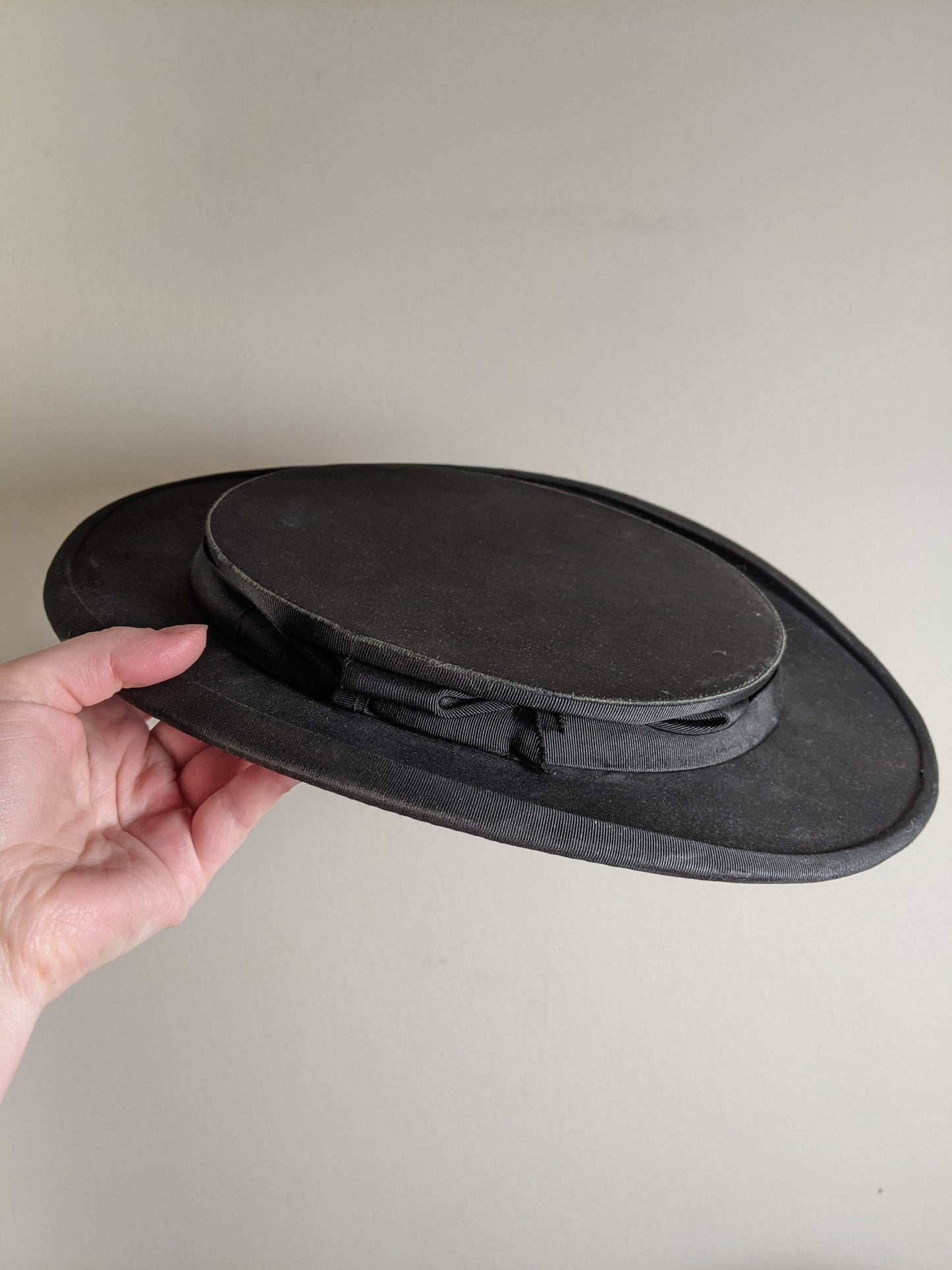 c. 1920s Silk Faille Collapsible Top Hat