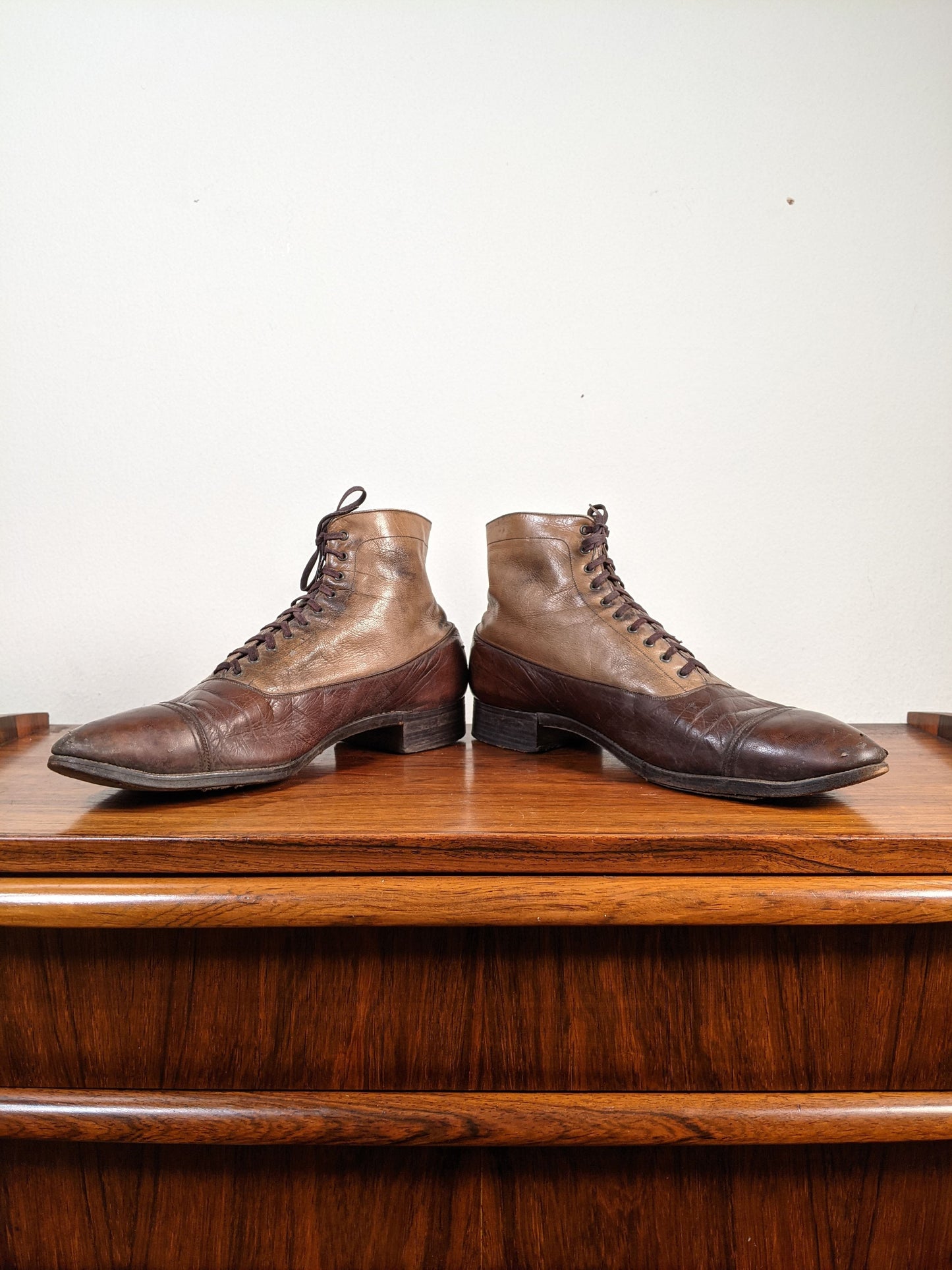 c. 1910s-1920s Two-Tone Brown Boots | Approx Women's 9-9.5