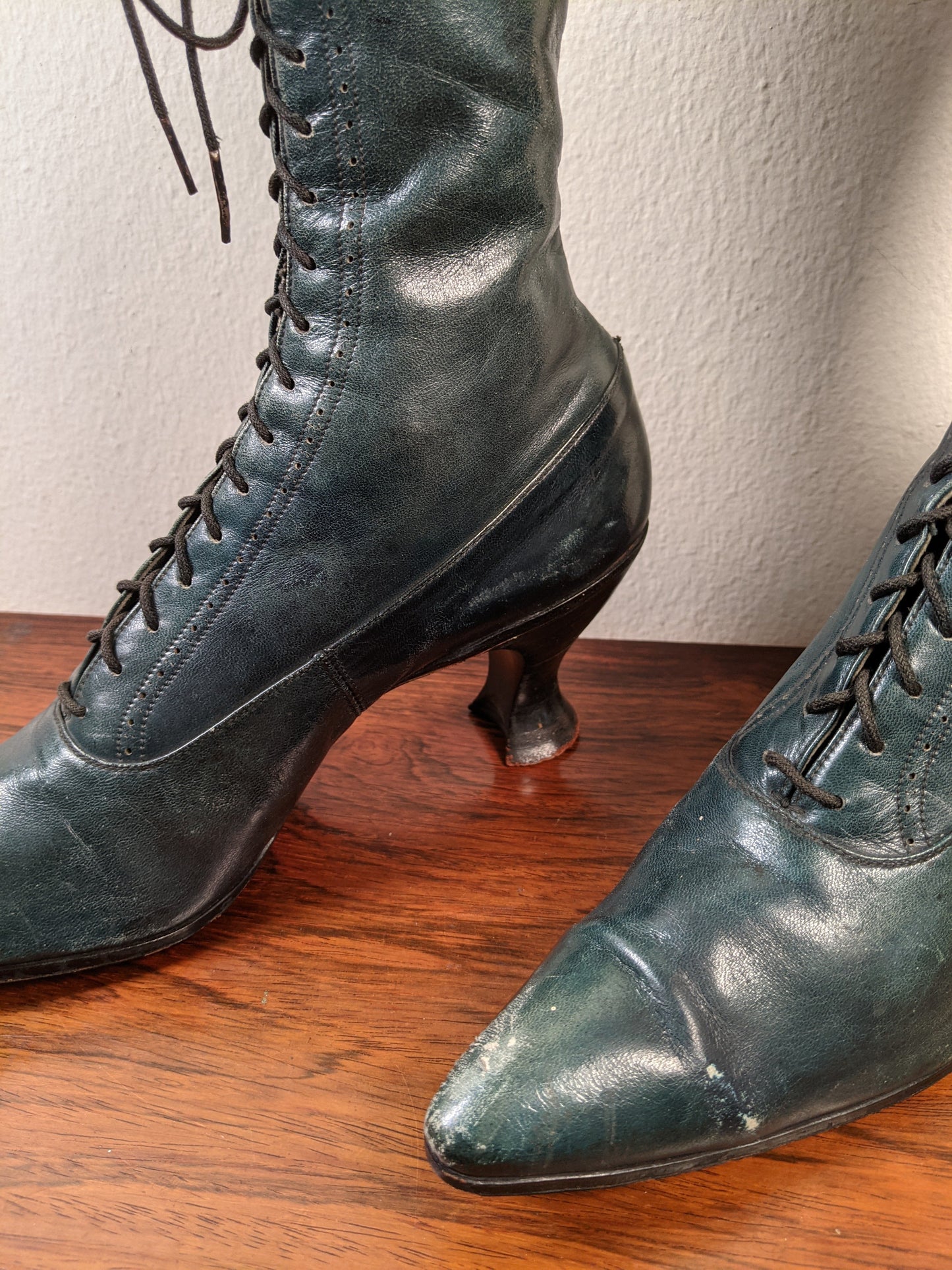 c. 1910-1920s Blue/Green Louis Heel Boots | Approx Sz 6-6.5
