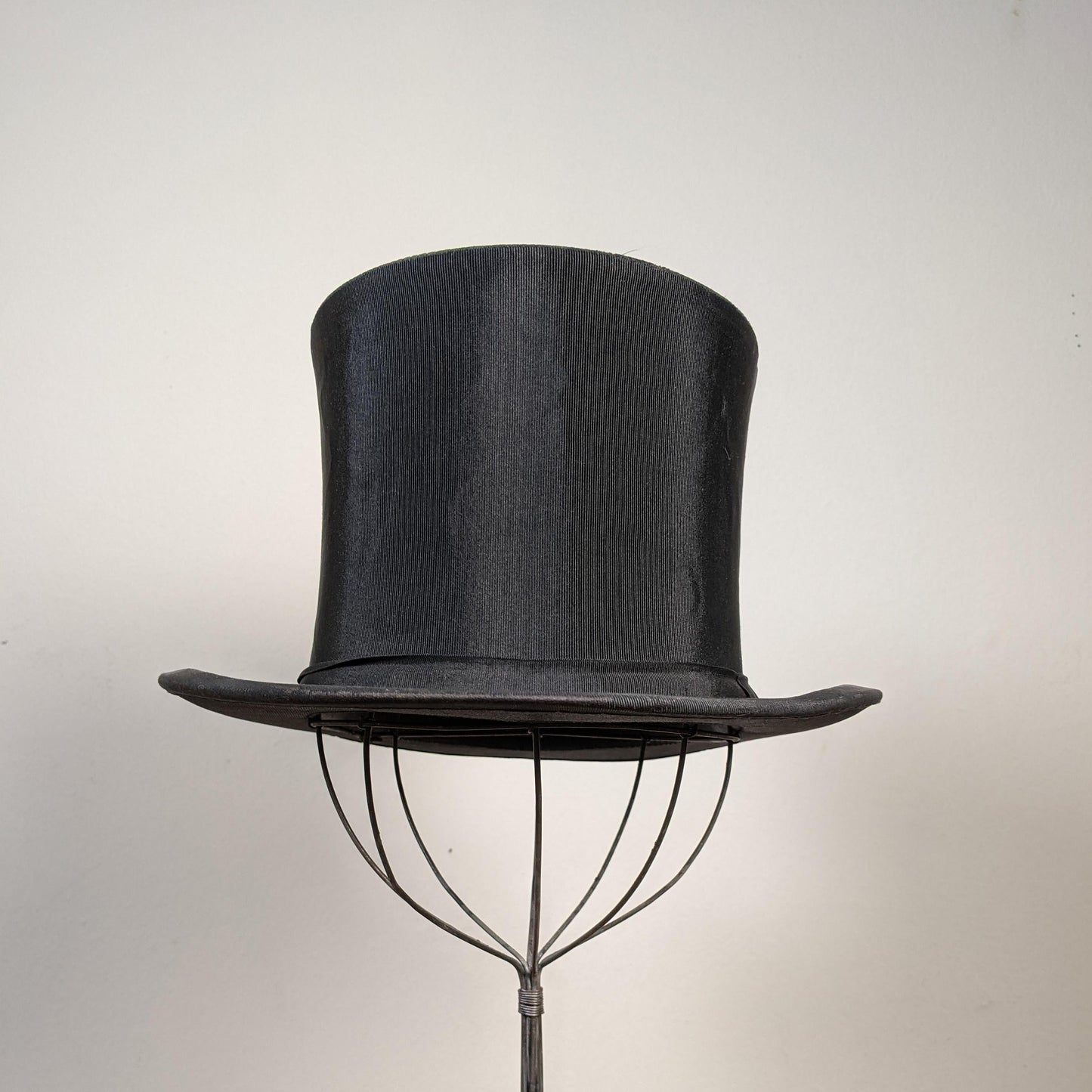 c. 1920s Silk Faille Collapsible Top Hat