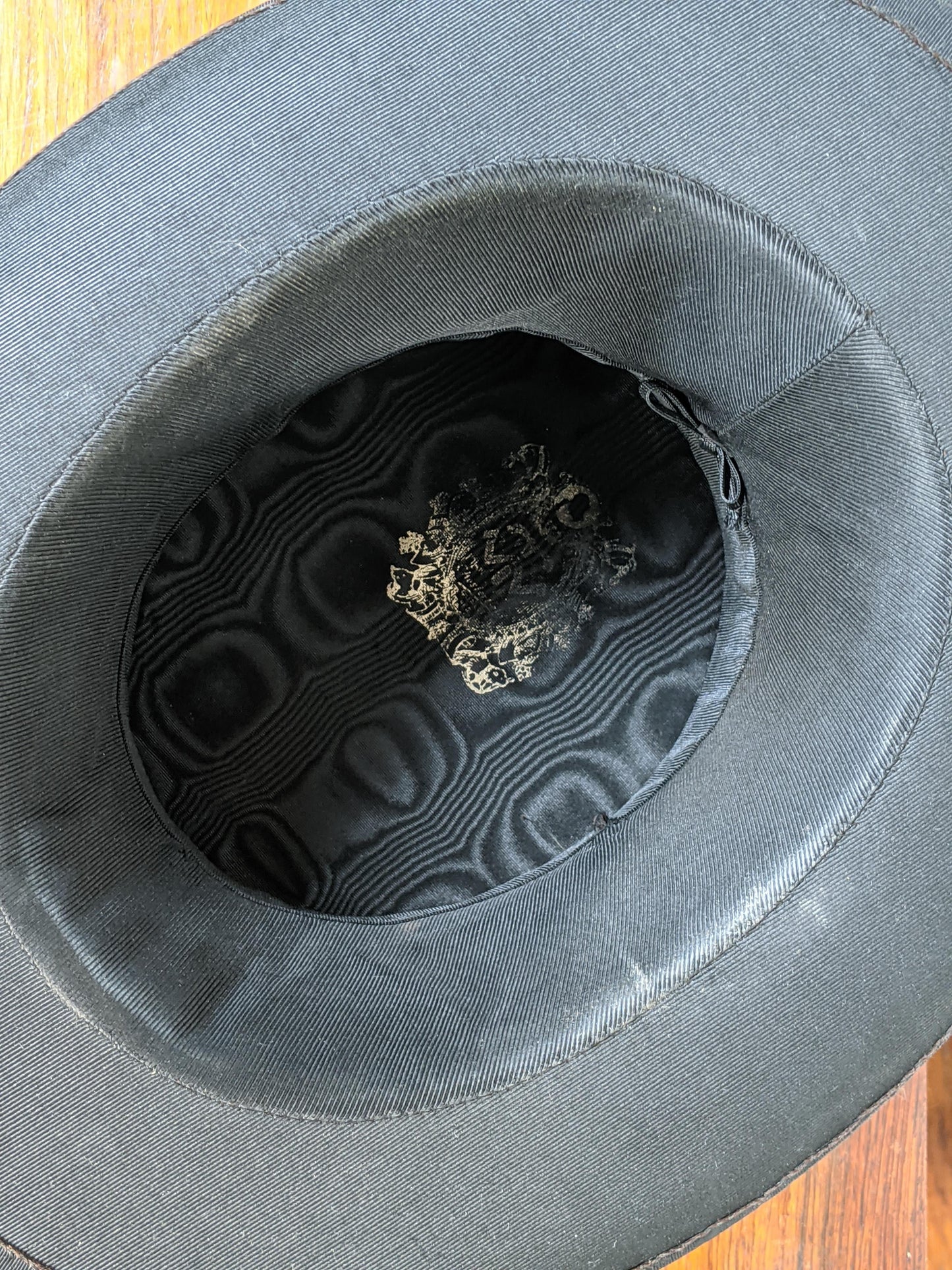 c. 1920s Silk Faille Collapsible Top Hat