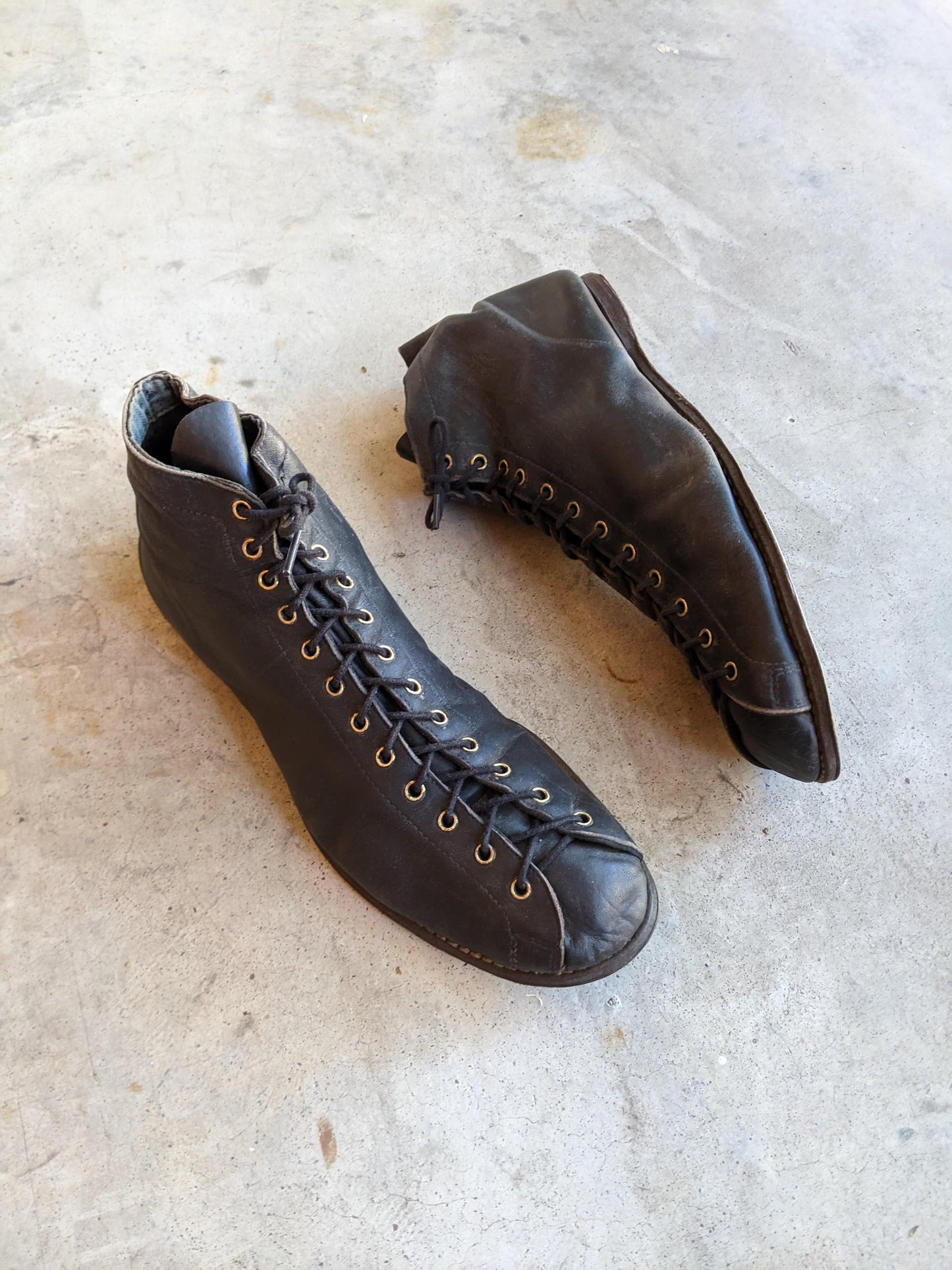 c. 1930s Athletic Shoes | Approx Sz. 8-8.5