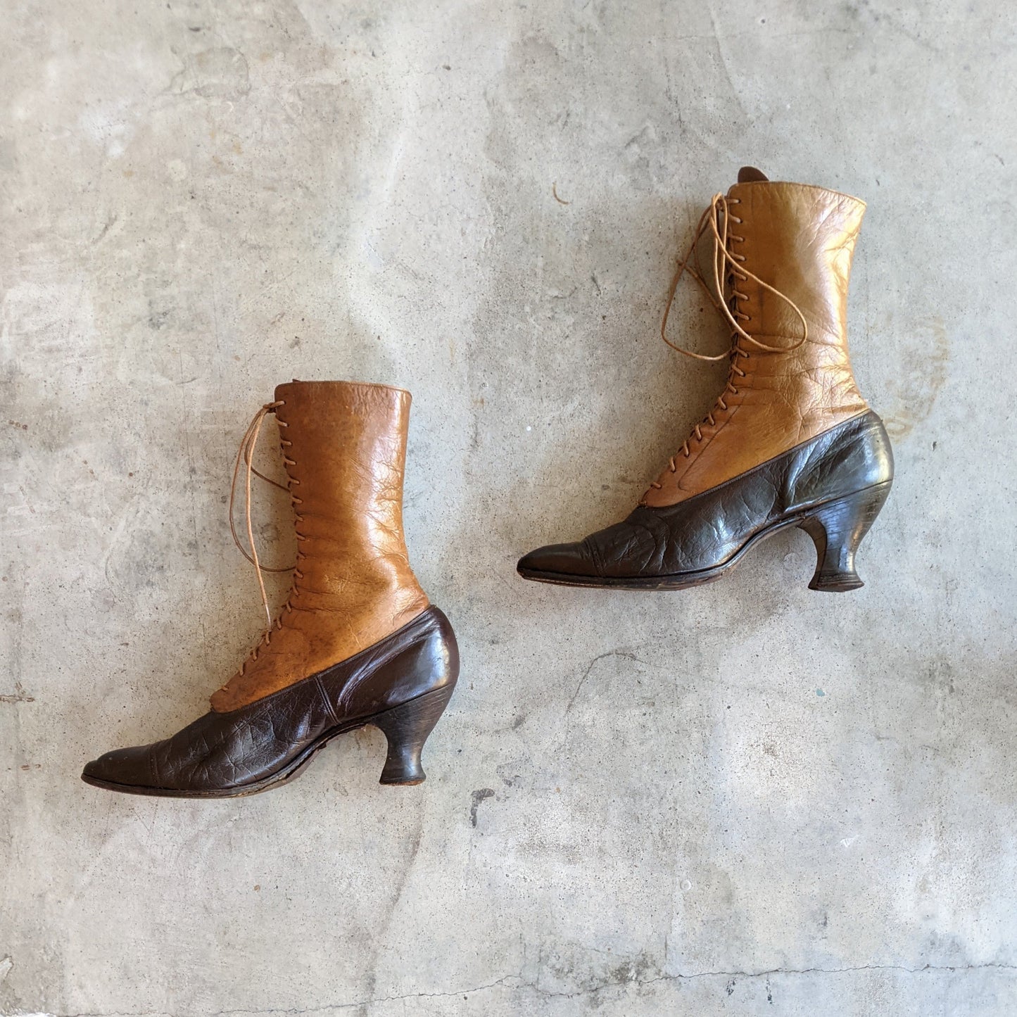 c. 1910s-1920s Two-Tone Brown Boots | Approx Sz 6