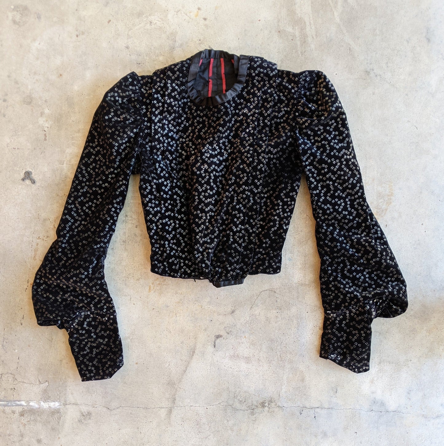 c. 1901-1902 Velveteen Bodice | Study + Display / Repair