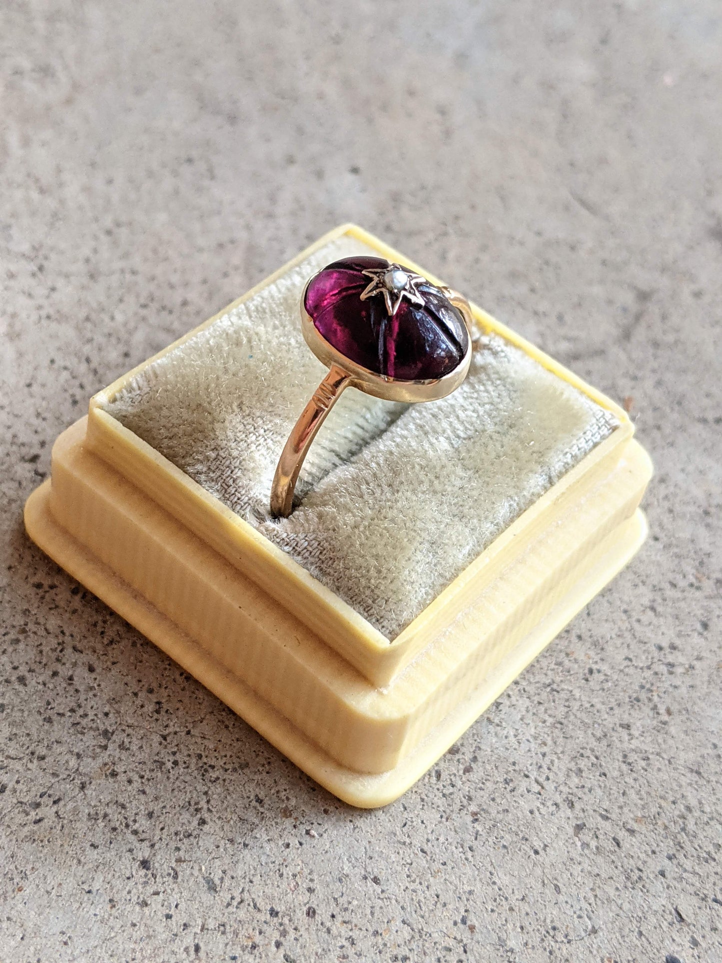 Victorian Almandine Garnet 15k Gold Star Ring