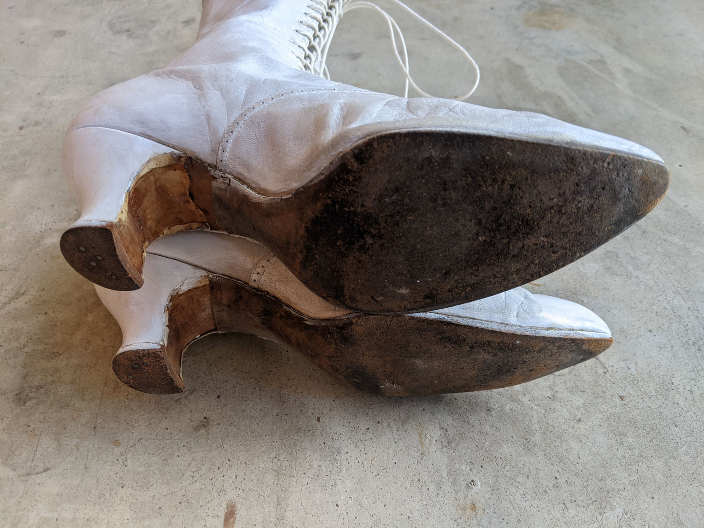 c. 1910s-1920s White Boots | Approx Sz. 7.5-8