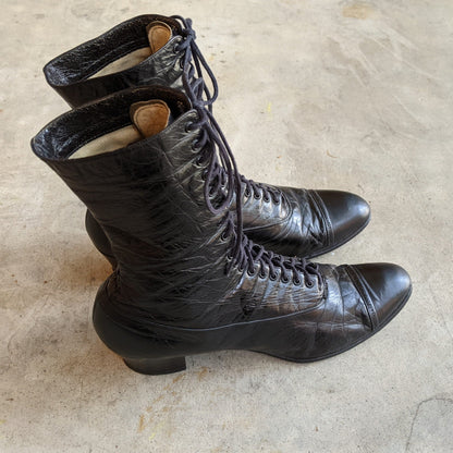 c. 1910s-1920s Black Lace Up Boots | Approx Sz 7.5