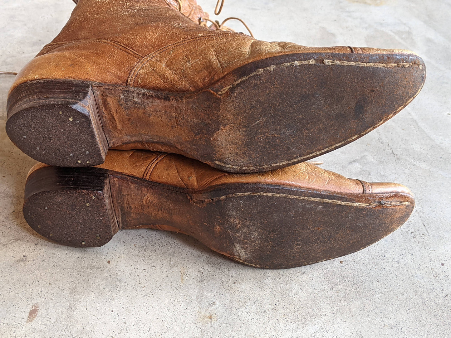 c. 1890s Brown Lace Up Boots | Approx Sz. 7
