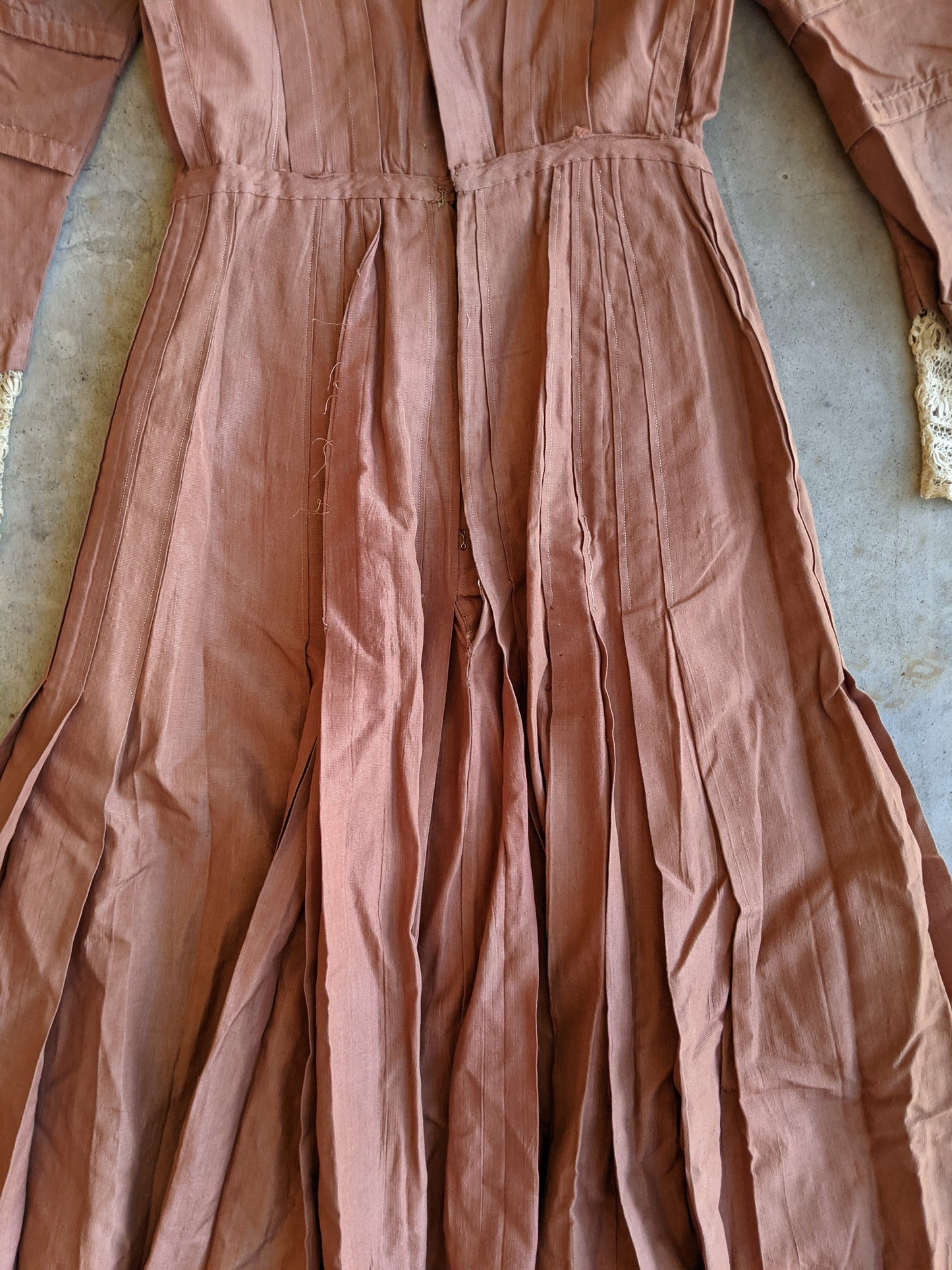 c. 1908-1909 Peach Silk Dress | Study + Display