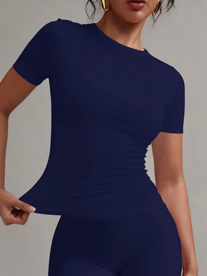 Women's White Solid Round Neck Short Sleeve Fitted T-Shirt for Summer The Plug