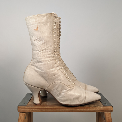 1910s-20s White Boots
