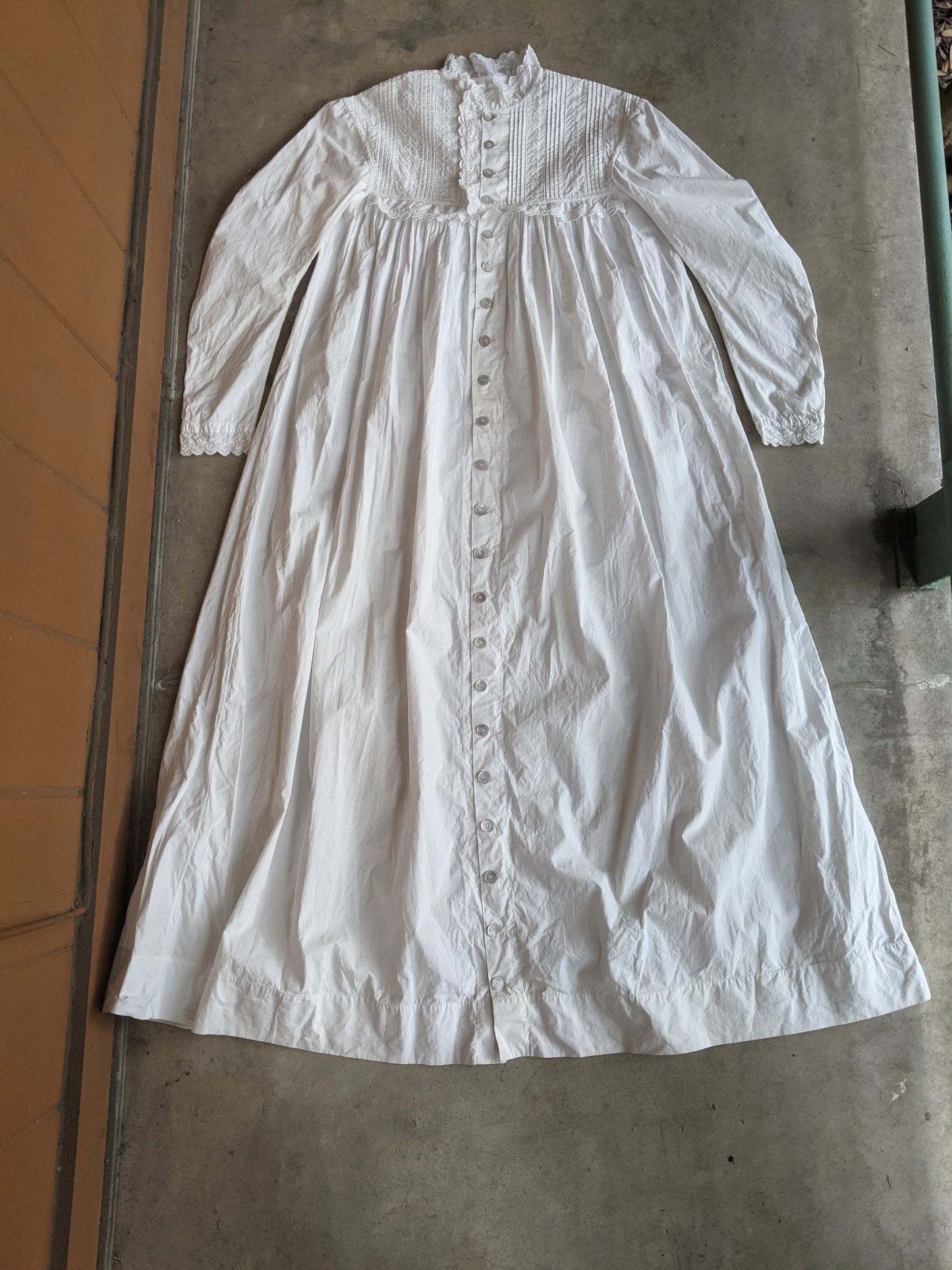 1880s Cotton Night Dress
