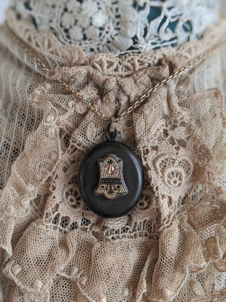 Victorian Taille d'Epargne Vulcanite Locket