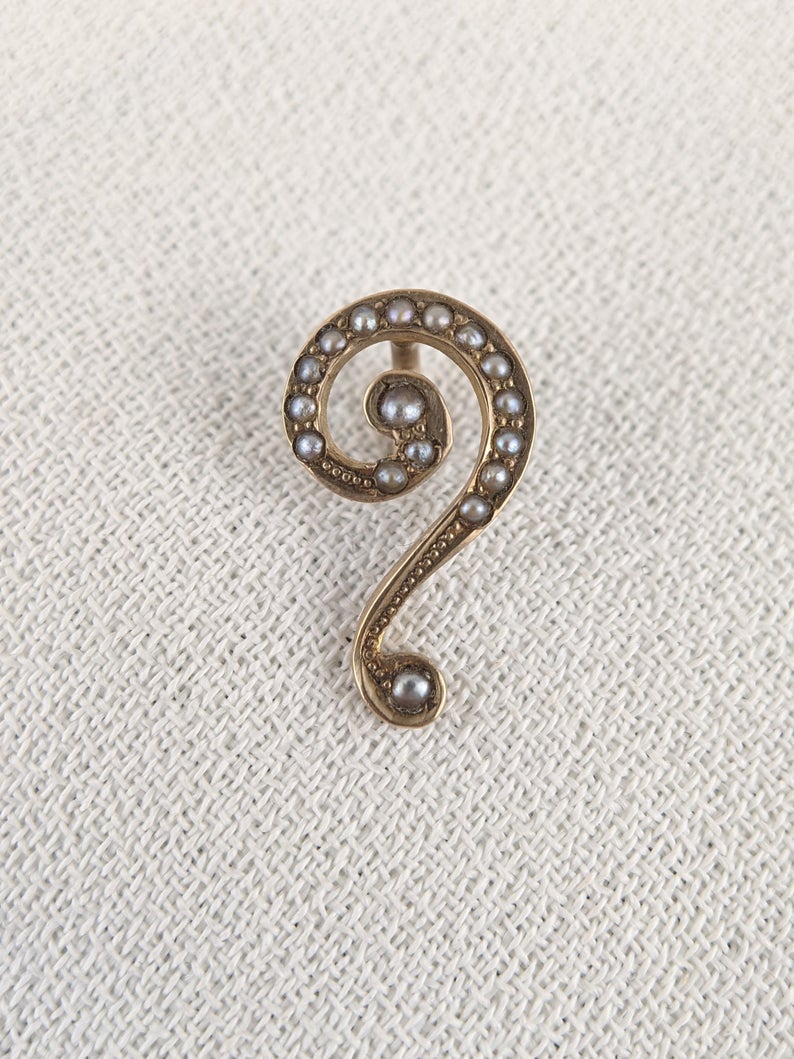 Art Nouveau 10k Gold Question Mark Pin